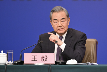 Wang Yi to attend China-Japan-ROK meeting