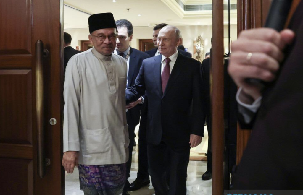 Putin Sends Warm Regards to Sultan Ibrahim, Hails Strong Malaysia ...